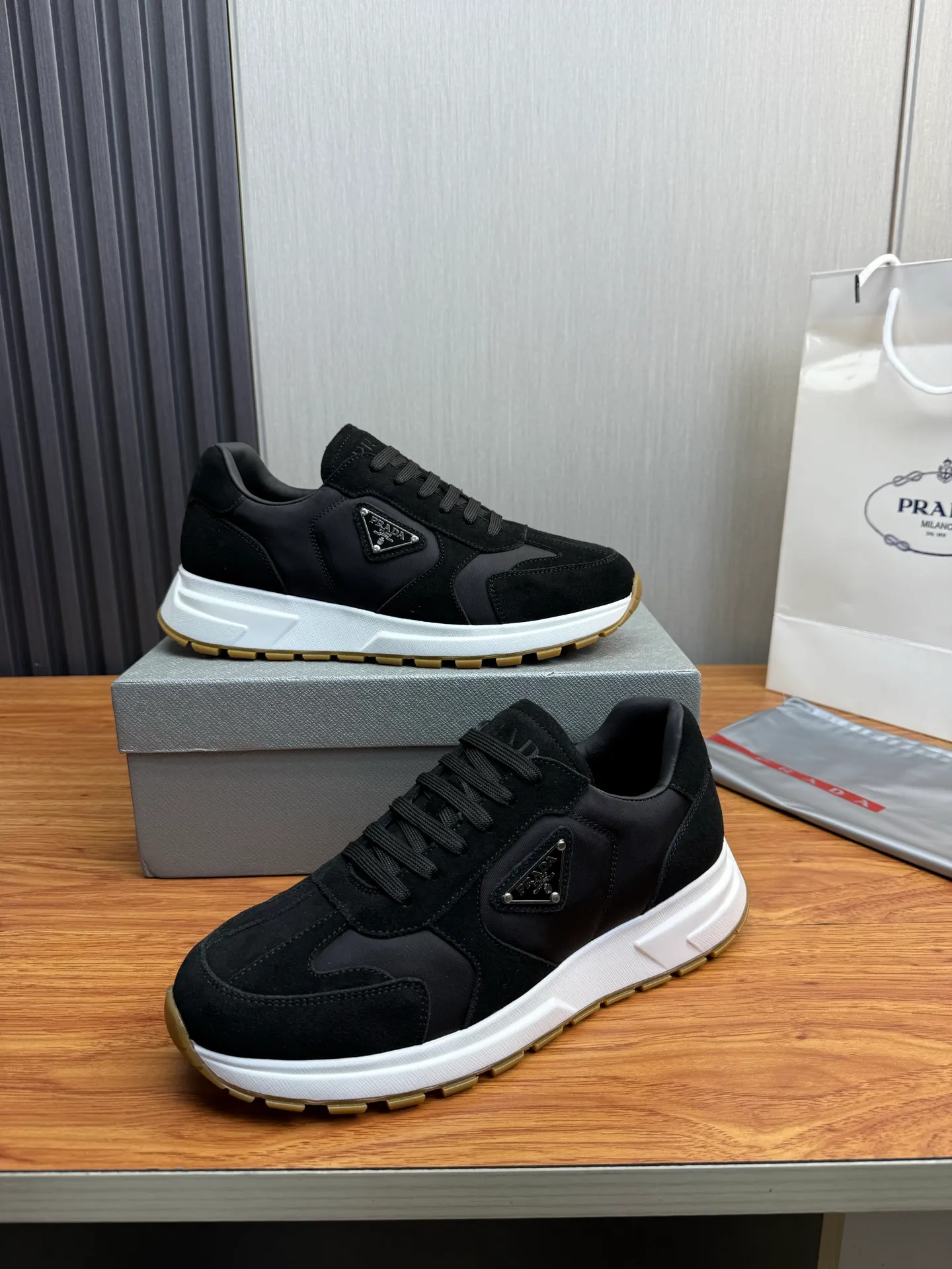 Men's shoes 560💰 [PRADA] Popular items in men's shoe counters, synchronized with the official website, 1 high-quality shipment ✔️Original cowhide + cowhide lining, 1🆚1 replica, original sole, 38-45 (45 customized, non-refundable)